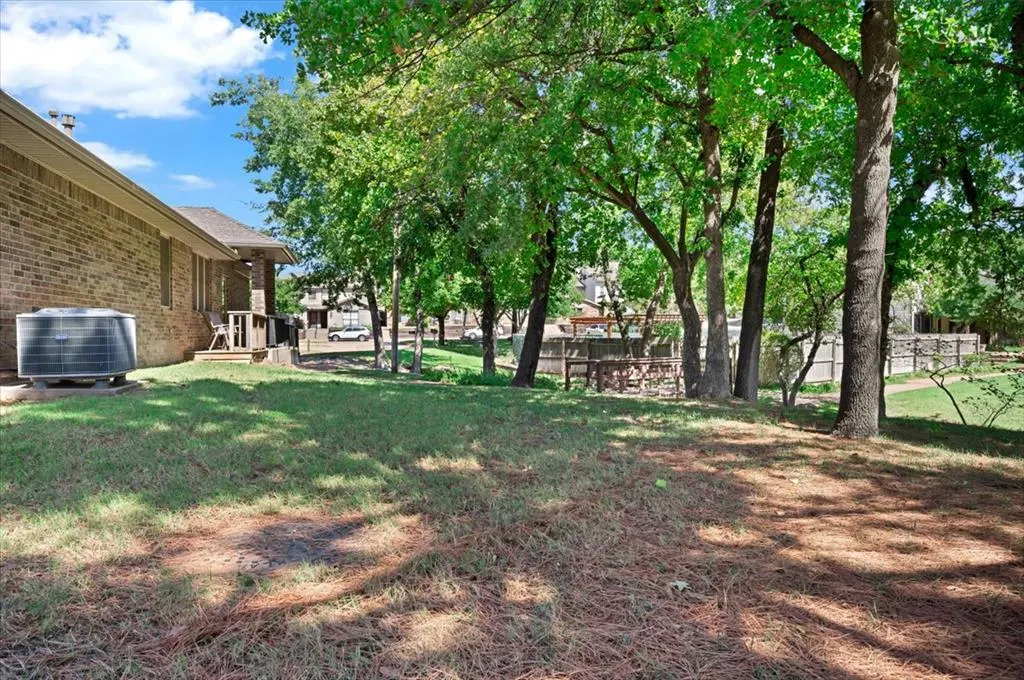 Photo 33 — 330 Woodcreek Road, Edmond, OK 73034