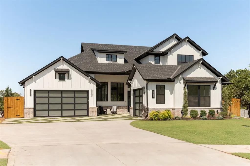 Front exterior — 1225 Statehood Avenue, Edmond, OK 73034