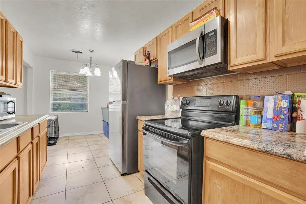 Photo 9 — 314 NW 62nd Street, Lawton, OK 73505