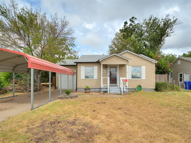 Photo 4 — 211 W Dale Street, Norman, OK 73069