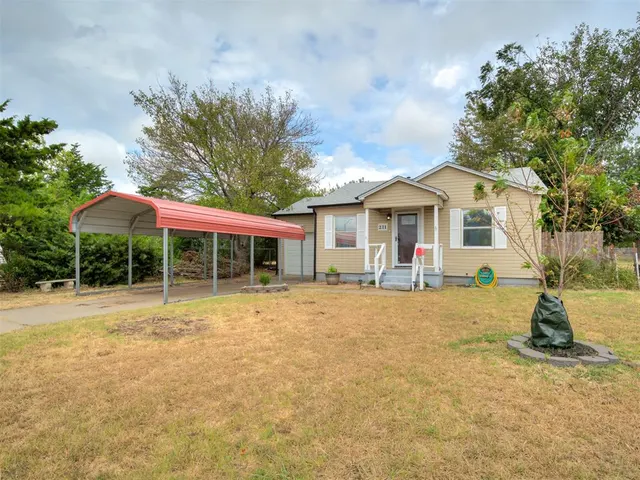 Photo 5 — 211 W Dale Street, Norman, OK 73069