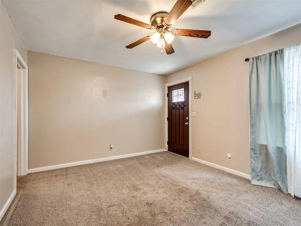 Photo 10 — 211 W Dale Street, Norman, OK 73069