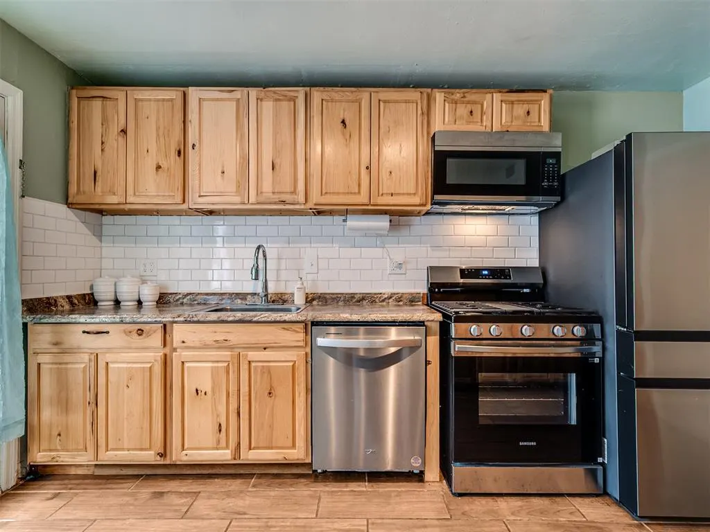Photo 12 — 211 W Dale Street, Norman, OK 73069