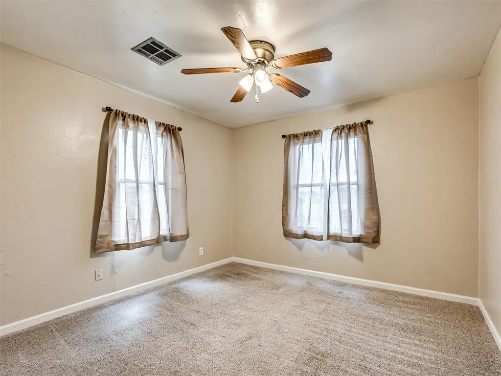 Photo 23 — 211 W Dale Street, Norman, OK 73069