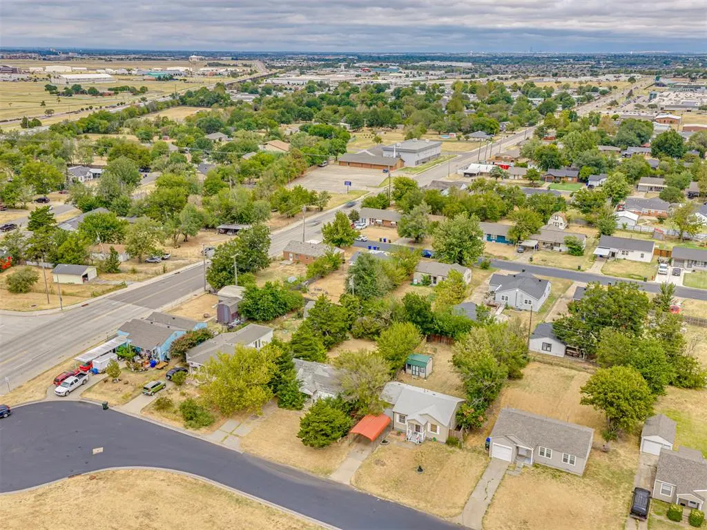 Photo 37 — 211 W Dale Street, Norman, OK 73069