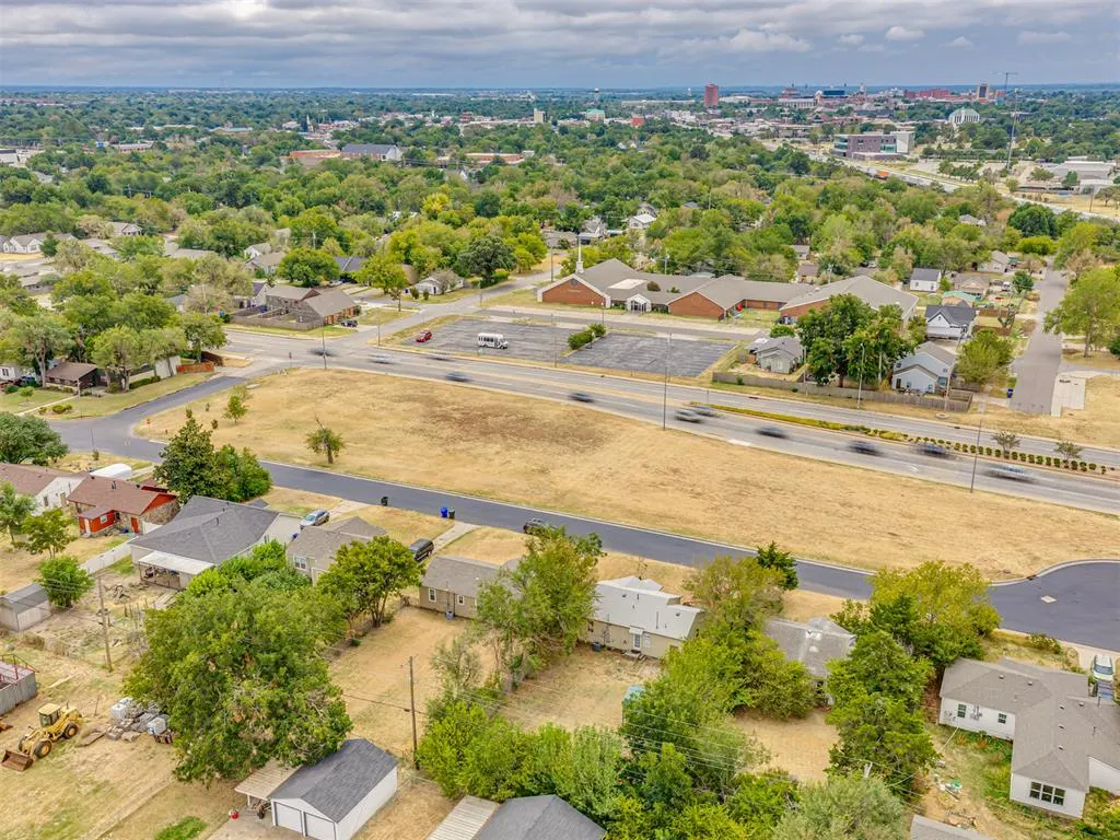 Photo 39 — 211 W Dale Street, Norman, OK 73069