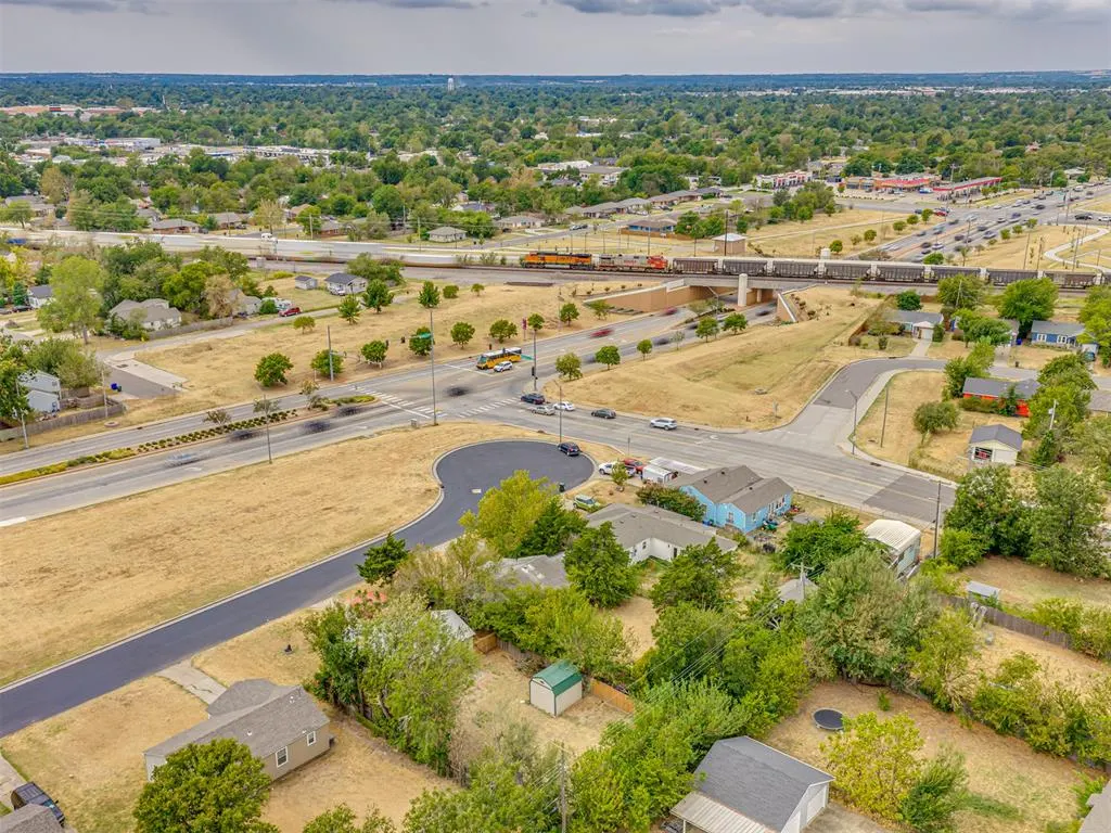 Photo 40 — 211 W Dale Street, Norman, OK 73069