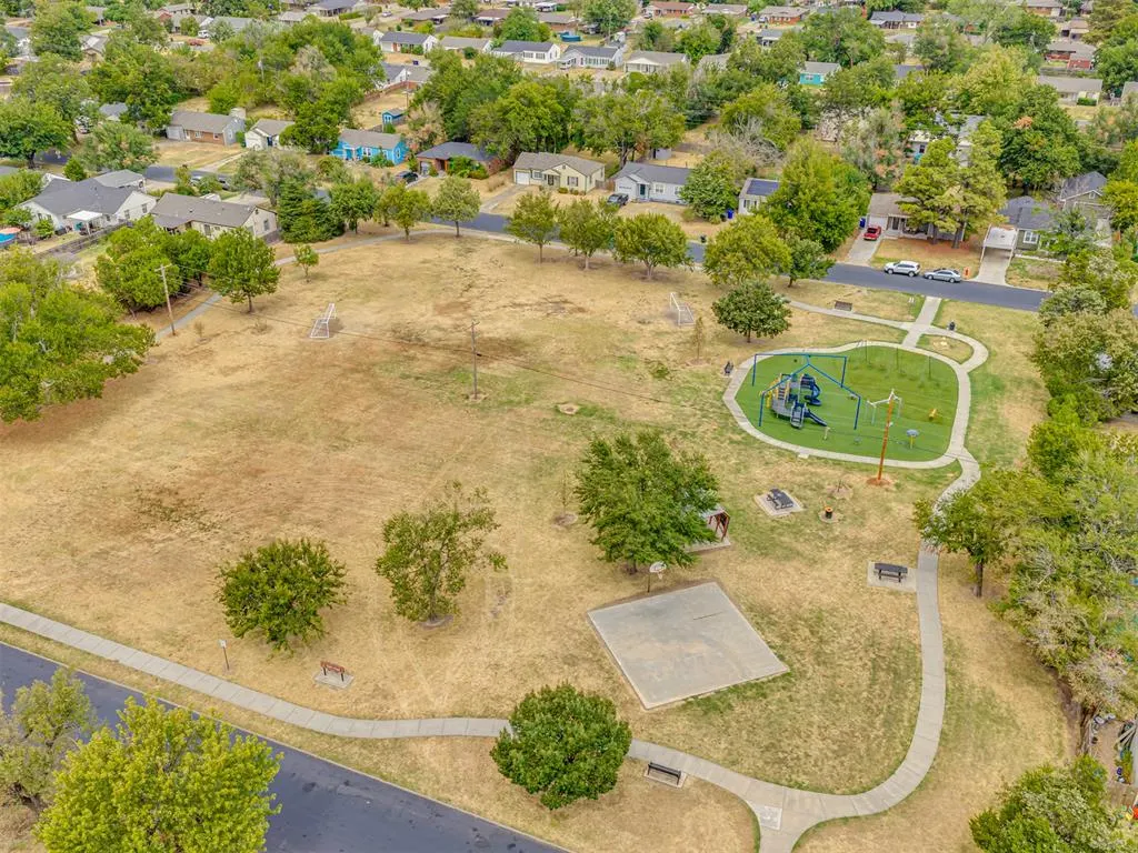 Photo 42 — 211 W Dale Street, Norman, OK 73069