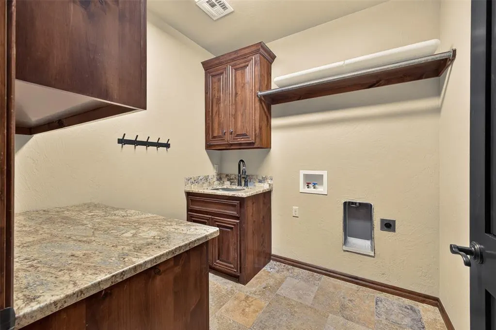 Photo 42 — 608 Edgewood Rd. Street, Canute, OK 73626