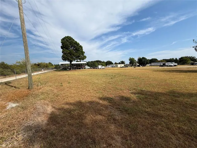 Photo 7 — 12296 Pineview Circle, Kingston, OK 73439