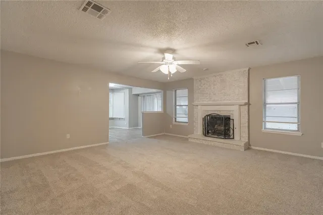 Photo 3 — 525 Holly Hill Road, Edmond, OK 73003