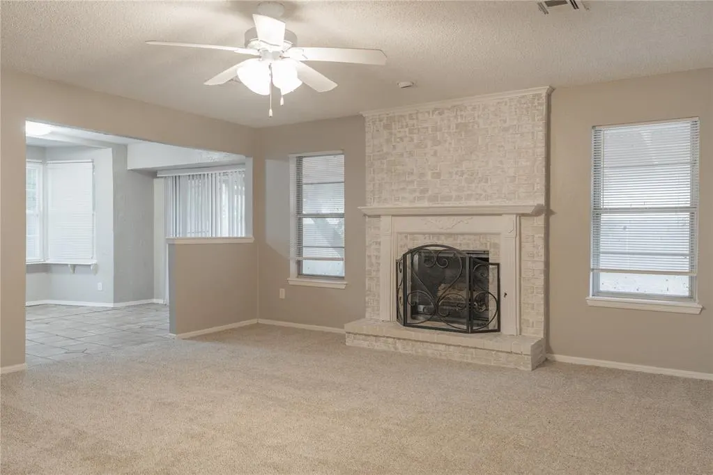 Photo 4 — 525 Holly Hill Road, Edmond, OK 73003