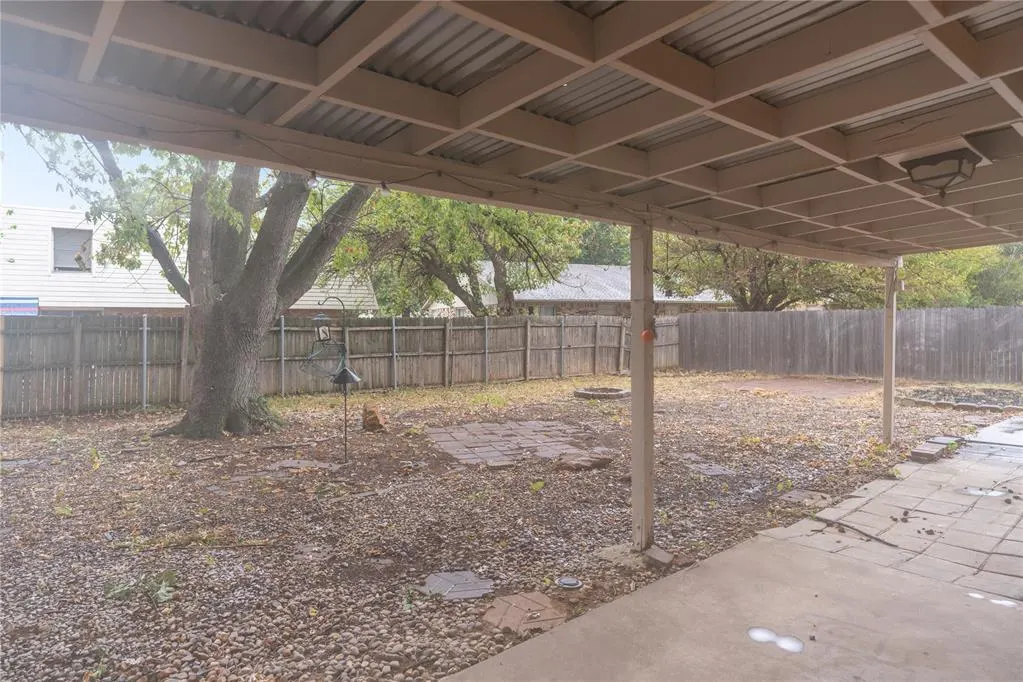 Photo 28 — 525 Holly Hill Road, Edmond, OK 73003