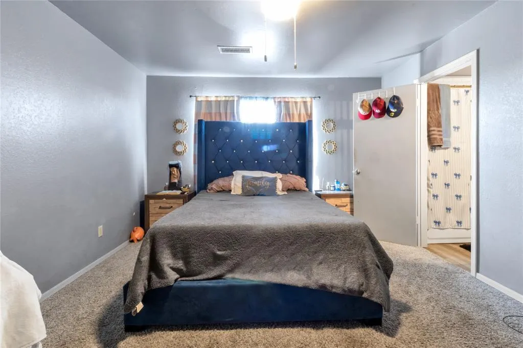 Photo 13 — 812 Two Forty Place, Oklahoma City, OK 73139