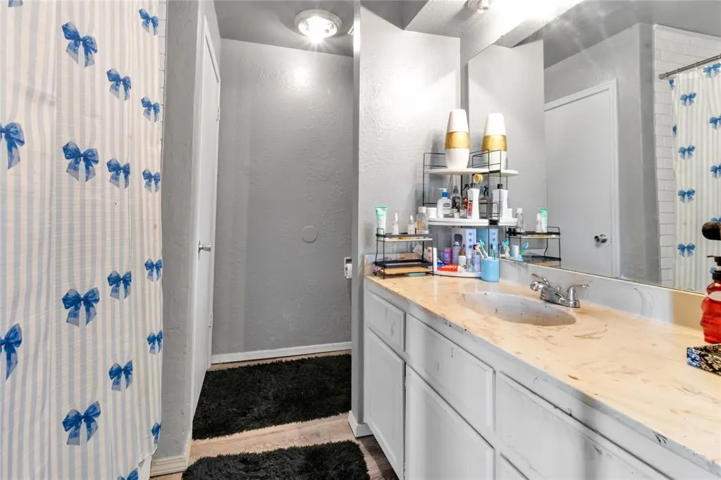 Photo 14 — 812 Two Forty Place, Oklahoma City, OK 73139