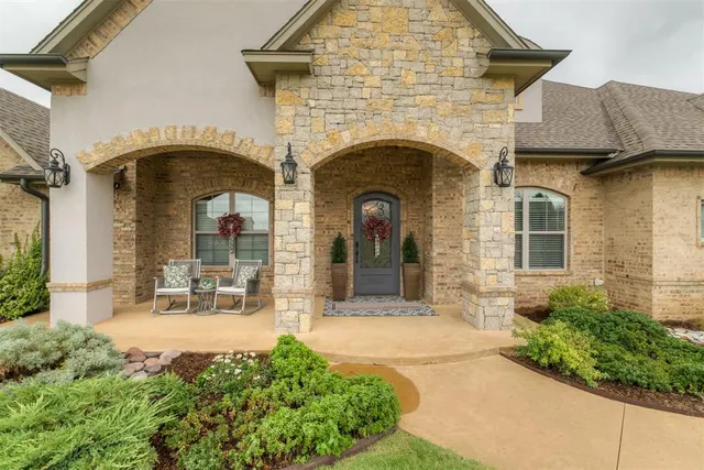 Photo 4 — 3600 Wimberley Creek Drive, Yukon, OK 73099