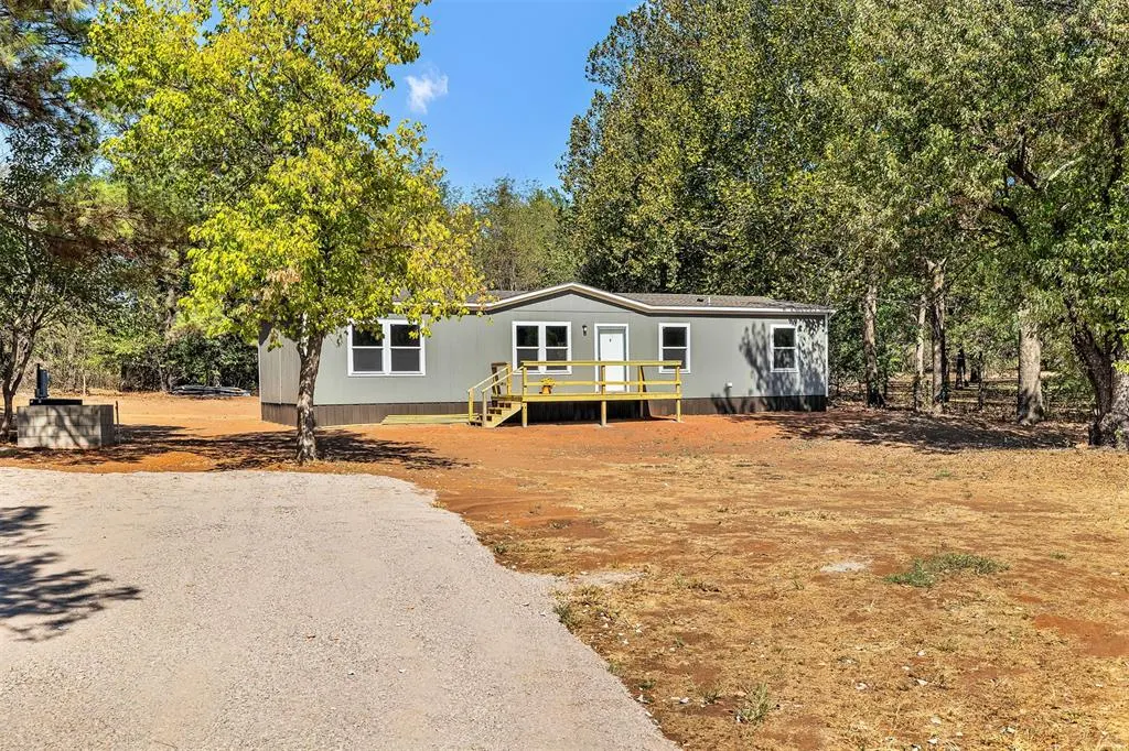 Front exterior — 17708 Highway 76 Highway, Lindsay, OK 73052