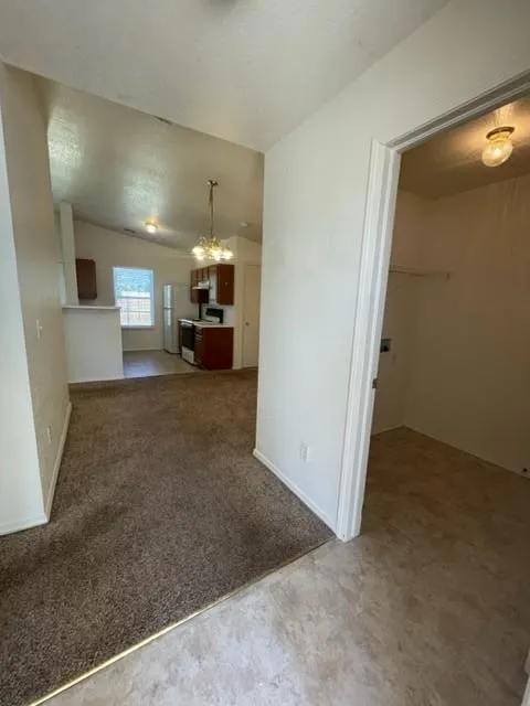 Photo 3 — 421 Poppy Lane, Norman, OK 73069