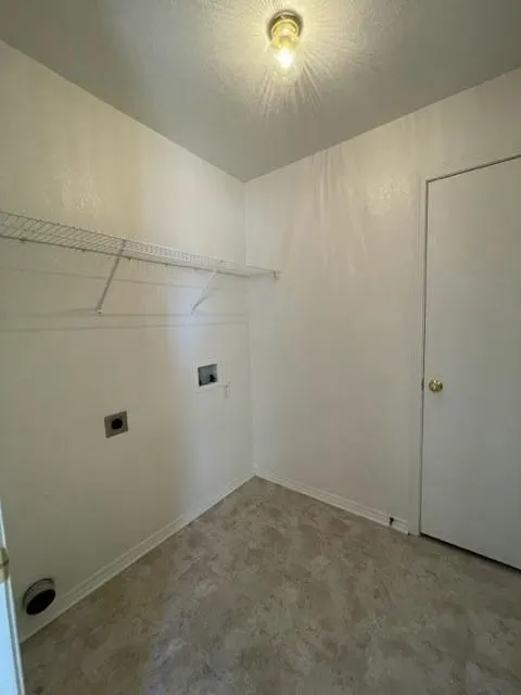 Photo 4 — 421 Poppy Lane, Norman, OK 73069