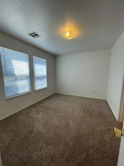 Photo 5 — 421 Poppy Lane, Norman, OK 73069