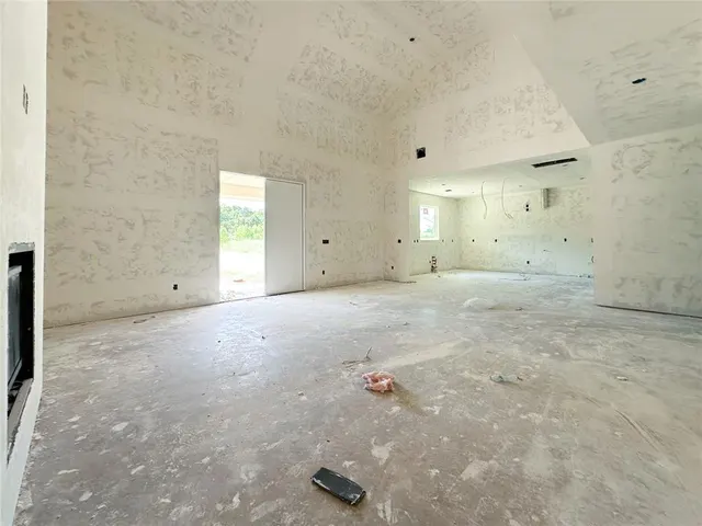 Photo 7 — 8371 Autumn Blaze Drive, Blanchard, OK 73010