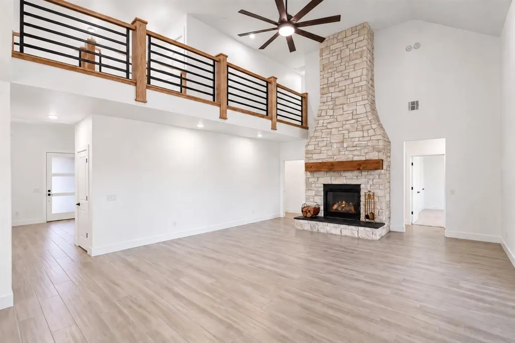 Photo 4 — 8371 Autumn Blaze Drive, Blanchard, OK 73010