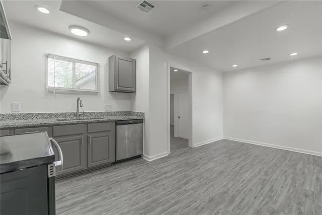 Photo 6 — 329 SE 46th Street, Oklahoma City, OK 73129