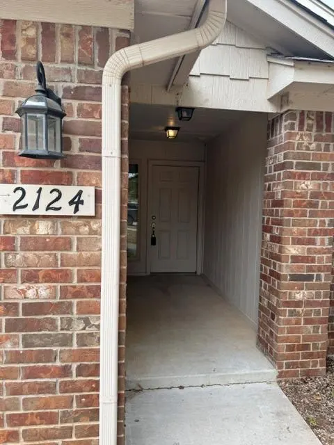 Photo 3 — 2124 SW 140th Street, Oklahoma City, OK 73170