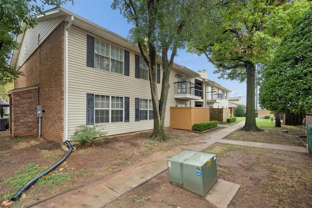 Photo 2 — 3200 W Britton Road 208, Oklahoma City, OK 73120