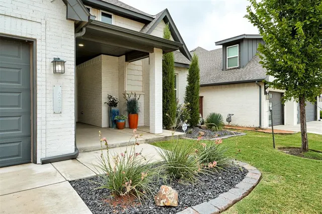 Photo 3 — 6217 NW 153rd Street, Edmond, OK 73013