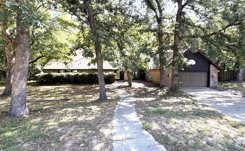 Photo 2 — 1104 Reid Circle, Seminole, OK 74868