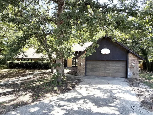 Photo 3 — 1104 Reid Circle, Seminole, OK 74868
