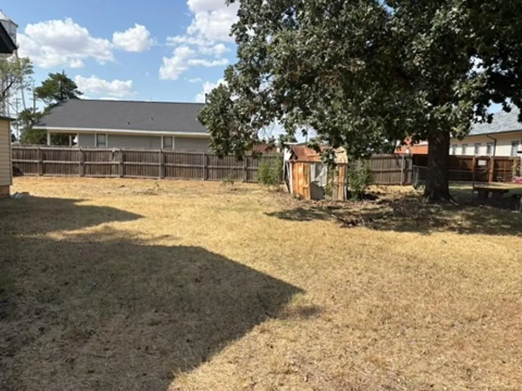 Photo 12 — 114 N 5th Street, Okarche, OK 73762