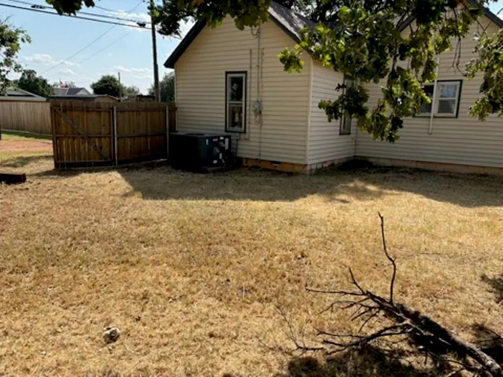 Photo 13 — 114 N 5th Street, Okarche, OK 73762