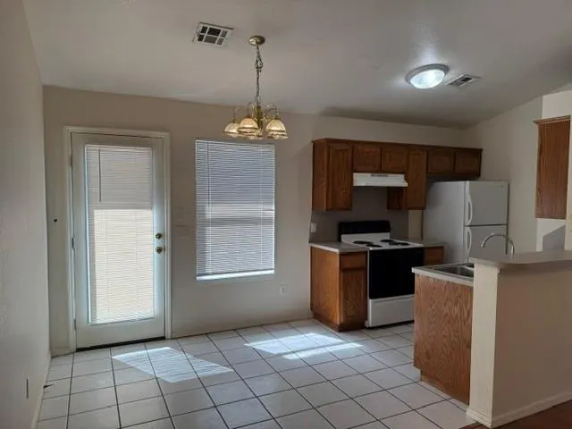 Photo 6 — 1617 High Circle, Norman, OK 73071