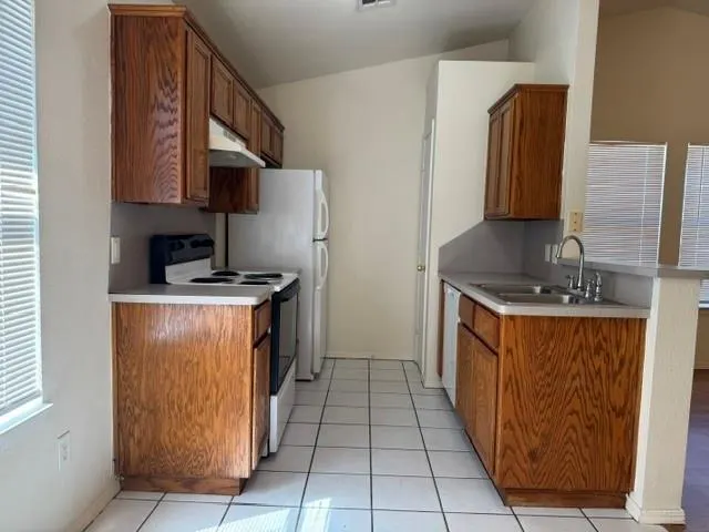 Photo 7 — 1617 High Circle, Norman, OK 73071