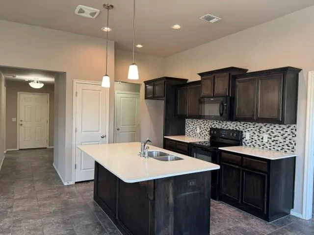 Photo 8 — 727 Mossy Road, Norman, OK 73069