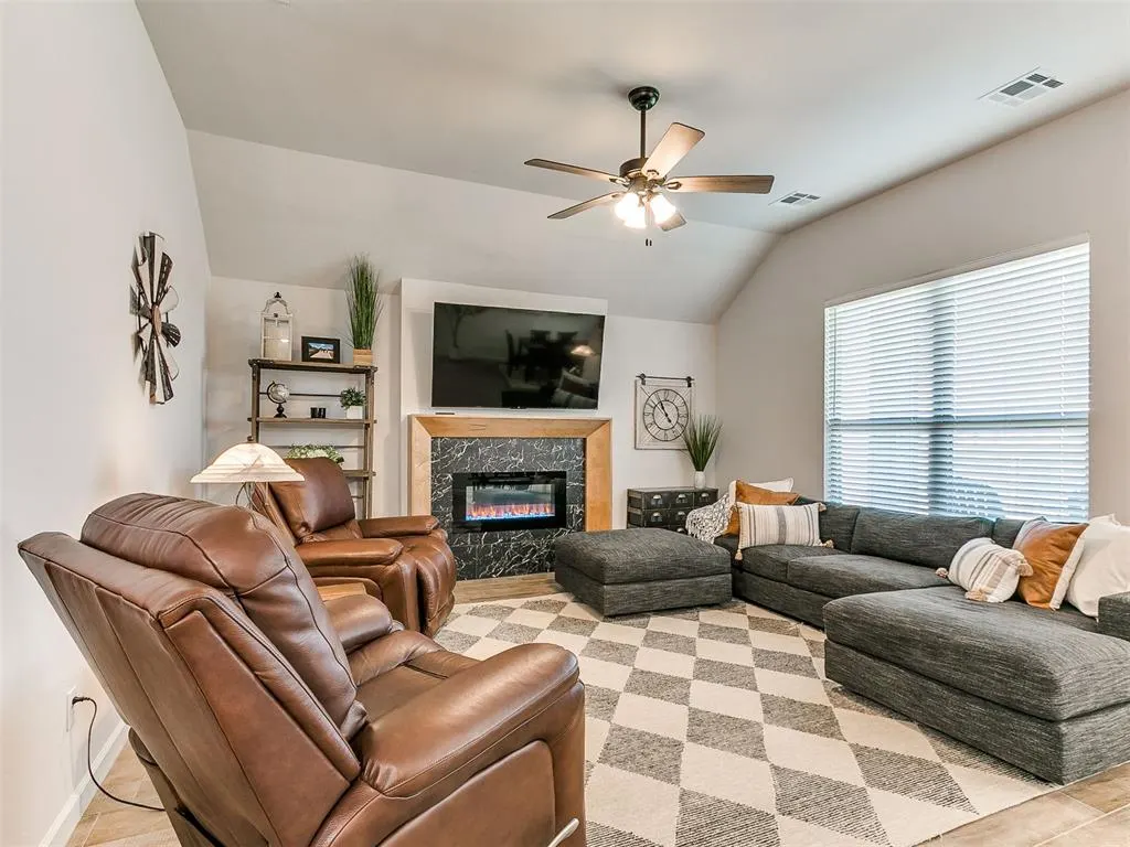 Photo 29 — 1153 NW 12th Street, Newcastle, OK 73065