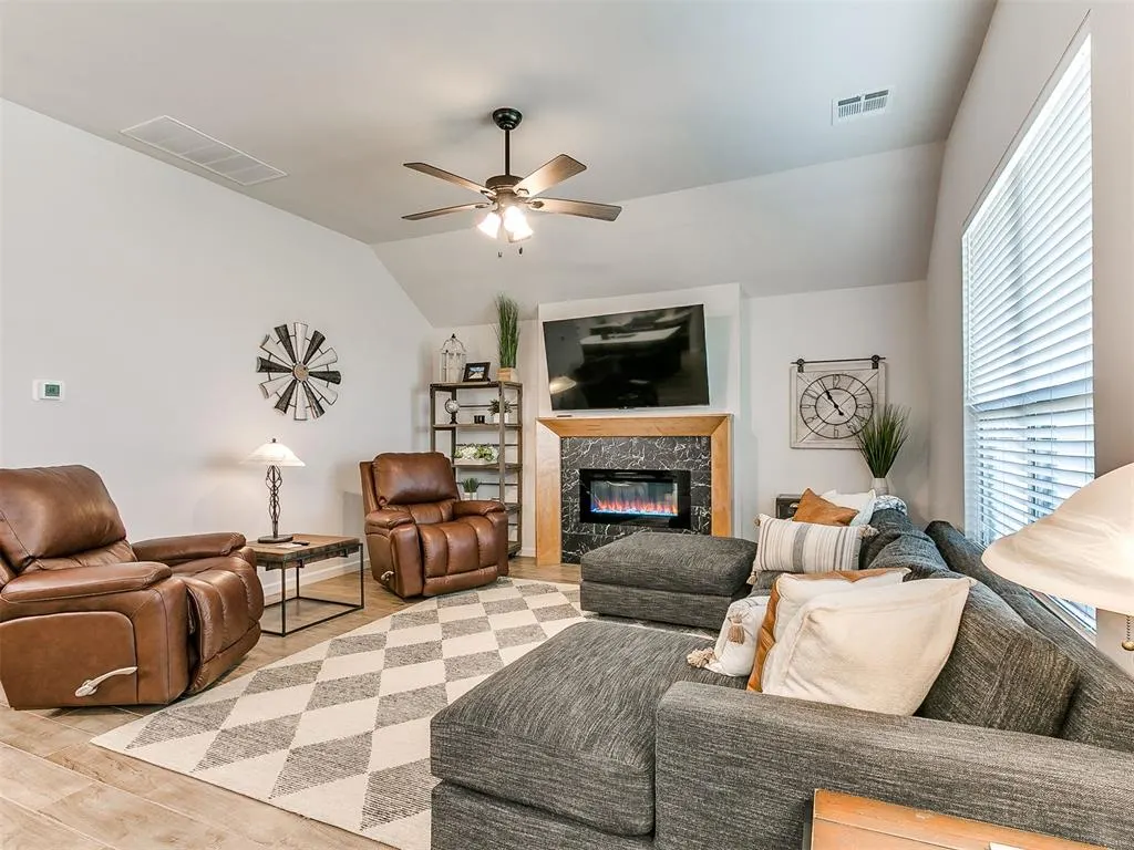 Photo 33 — 1153 NW 12th Street, Newcastle, OK 73065
