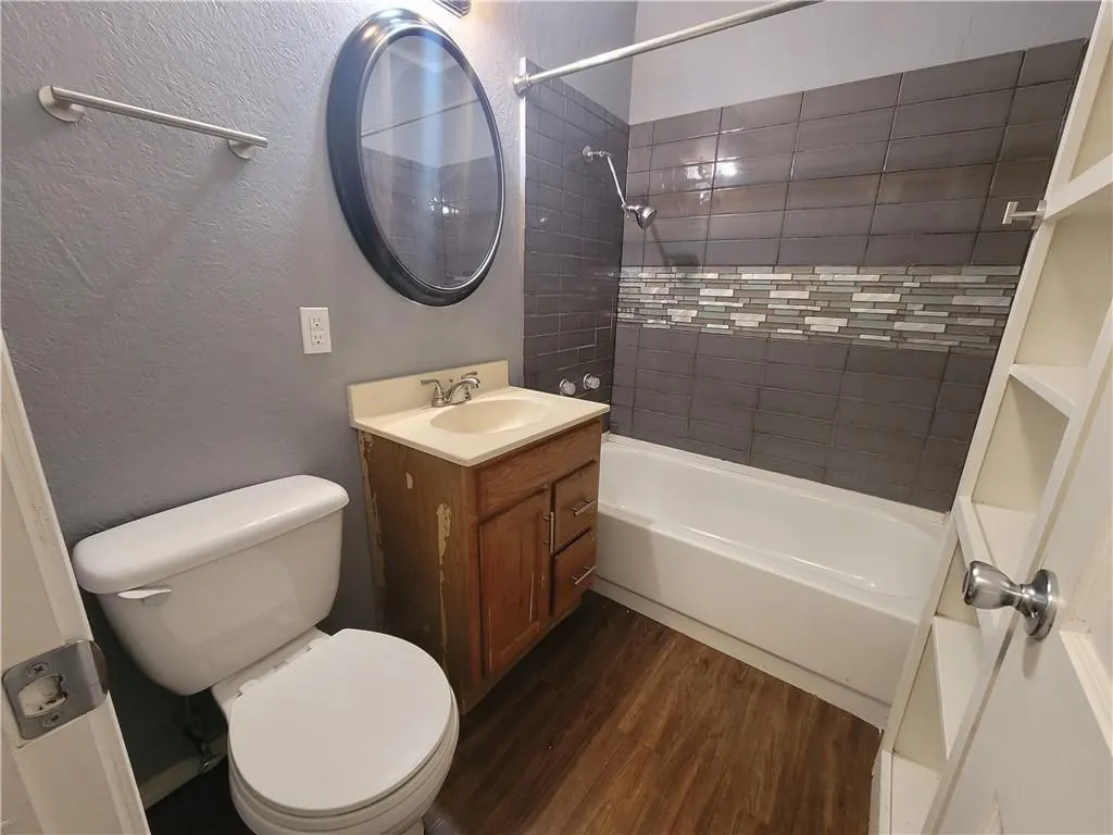 Photo 11 — 309 E Fairchild Drive, Midwest City, OK 73110