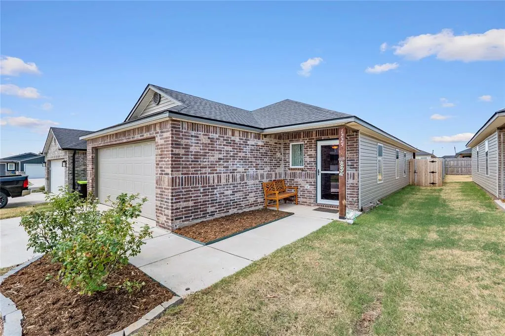 Photo 3 — 1225 Corner Brook Drive, Purcell, OK 73080