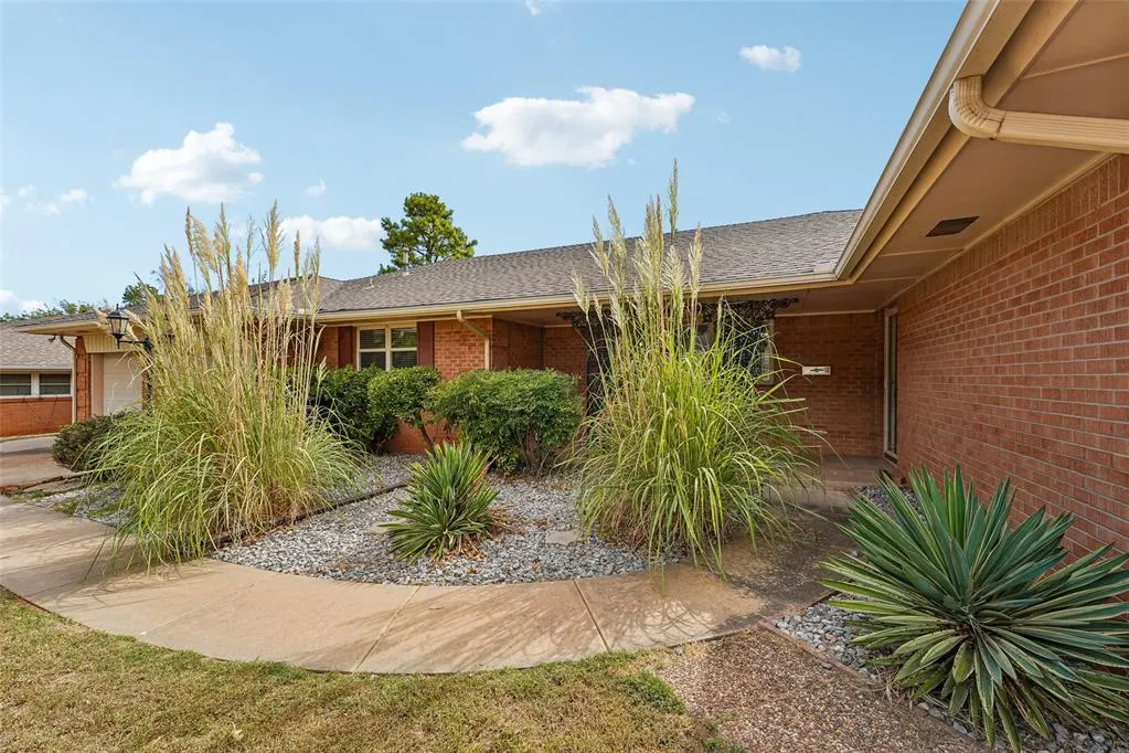 Photo 4 — 3500 Bella Vista Drive, Midwest City, OK 73110