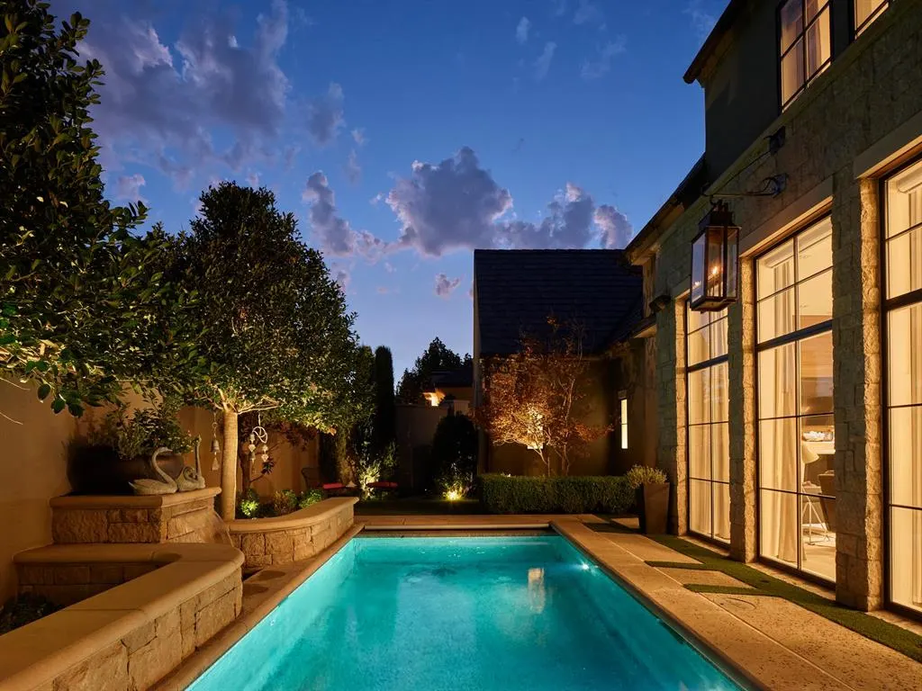 Photo 49 — 8400 Stonehurst Court, Oklahoma City, OK 73120