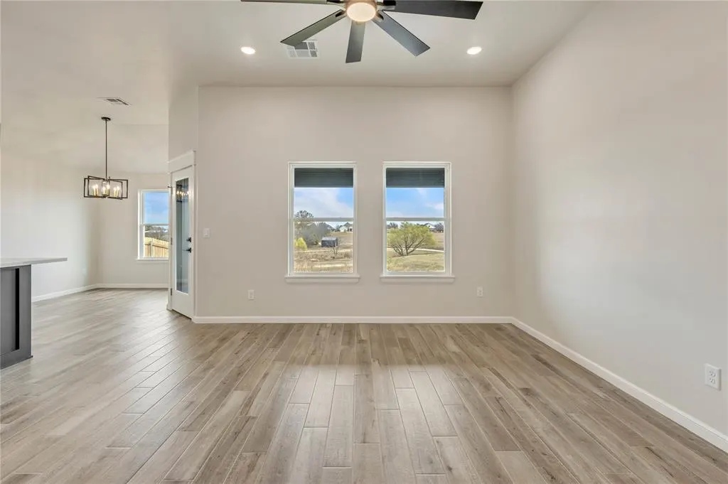 Photo 10 — 502 Grand Sycamore Drive, Washington, OK 73093
