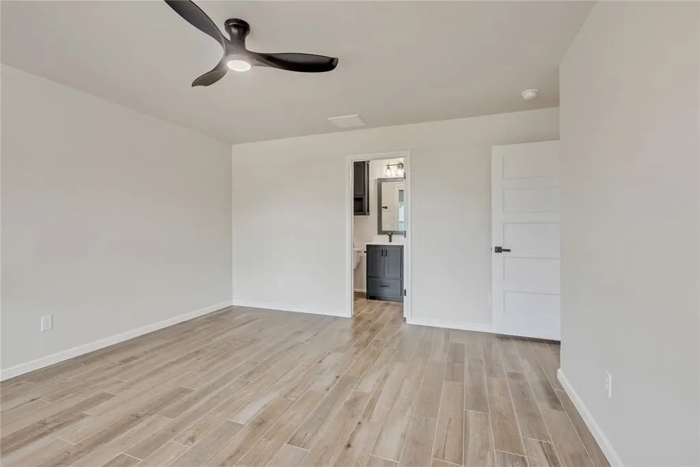 Photo 14 — 502 Grand Sycamore Drive, Washington, OK 73093