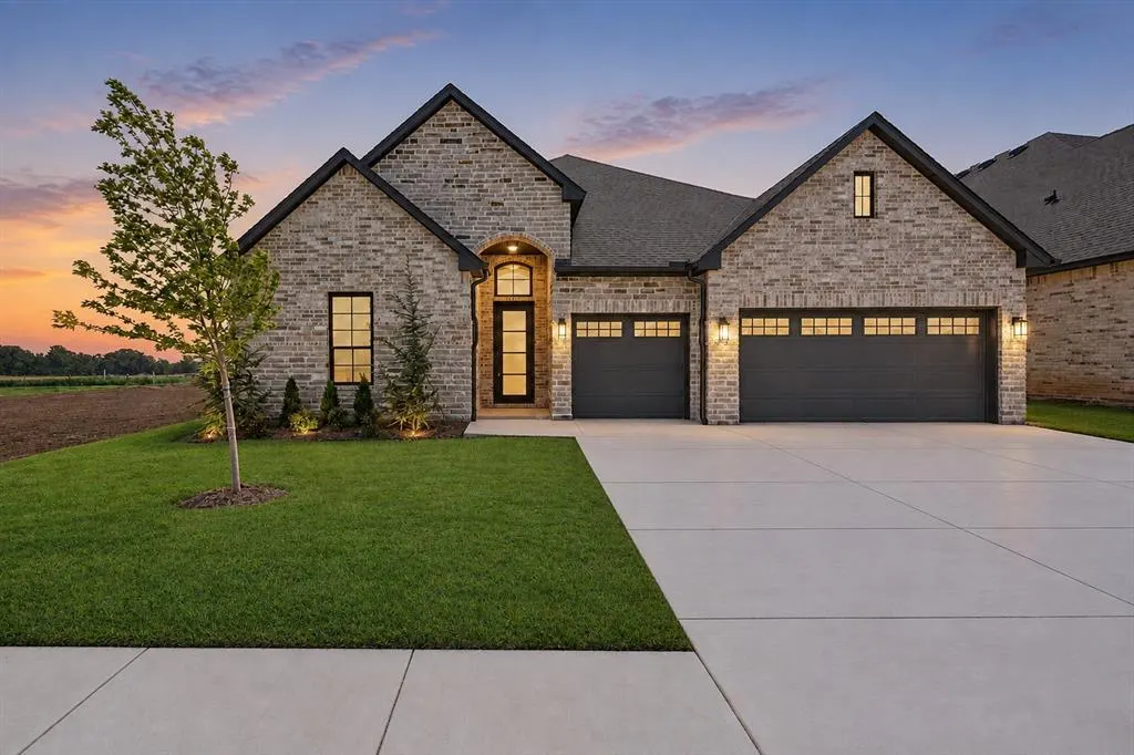 Front exterior — 19400 S Country Drive, Edmond, OK 73012
