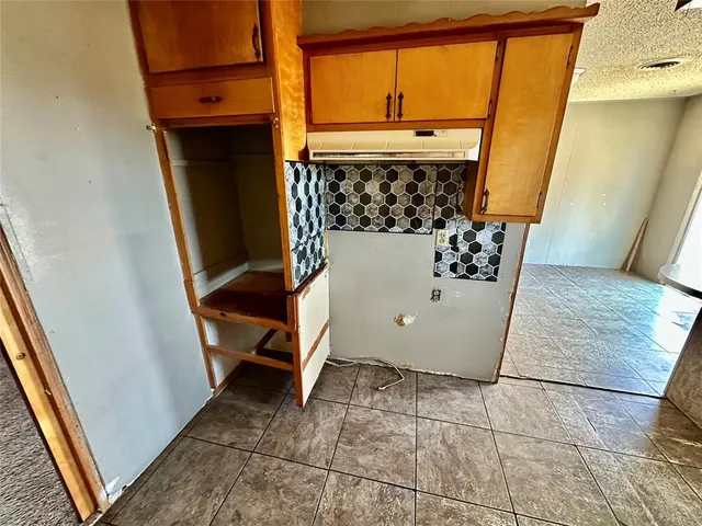 Photo 8 — 123 N Main Street, Leedey, OK 73654