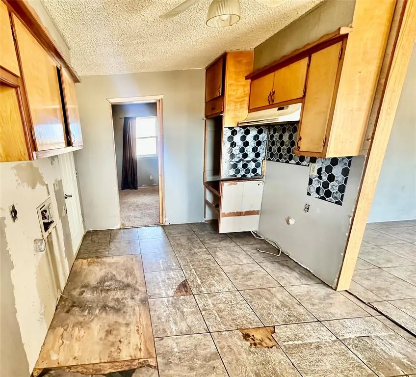 Photo 9 — 123 N Main Street, Leedey, OK 73654