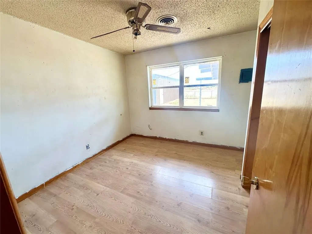 Photo 13 — 123 N Main Street, Leedey, OK 73654