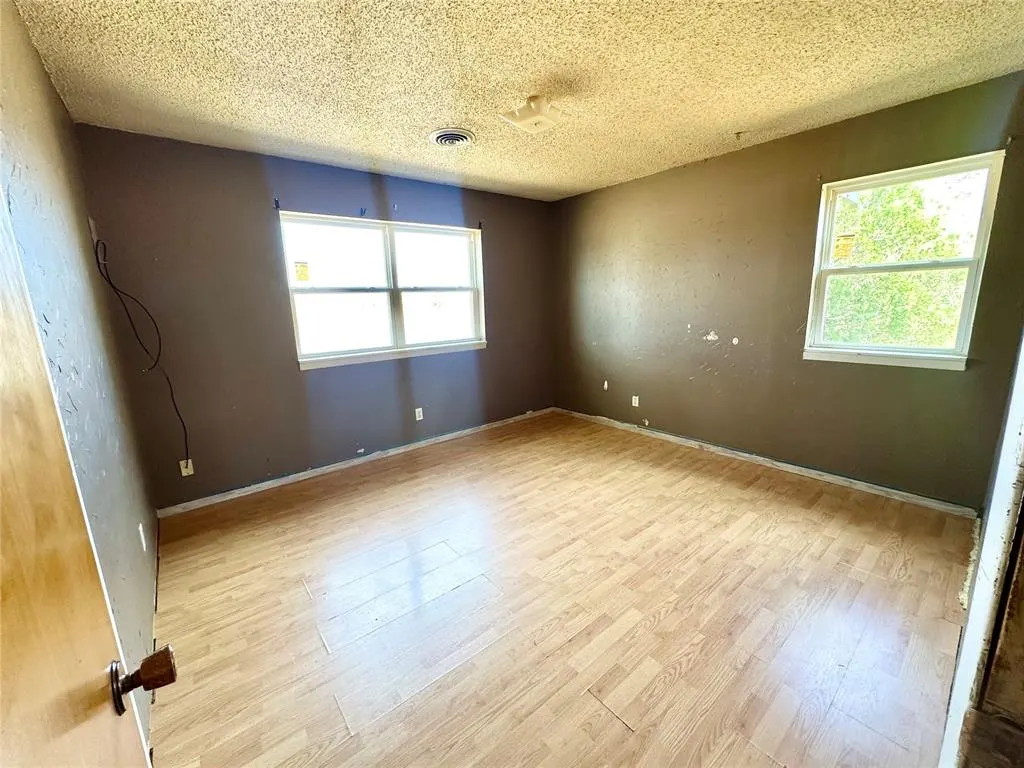 Photo 22 — 123 N Main Street, Leedey, OK 73654